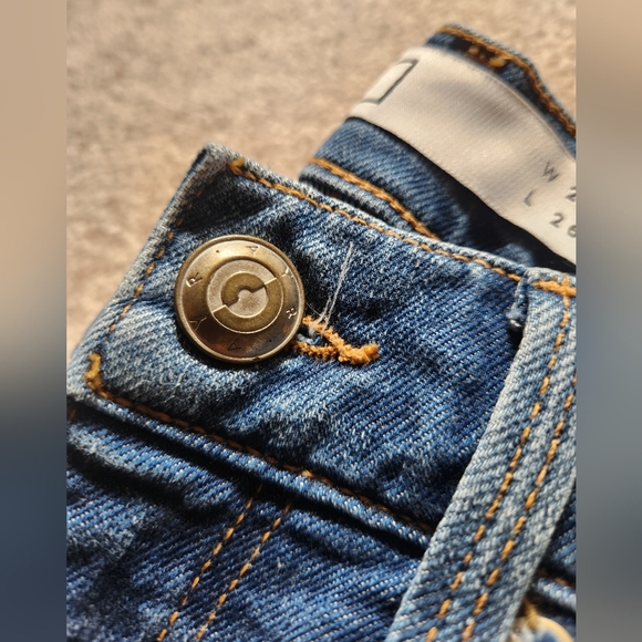 AYR The Riser Jean 28 - Picture 4 of 6